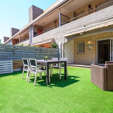 Uhc La Llosa Apartment
